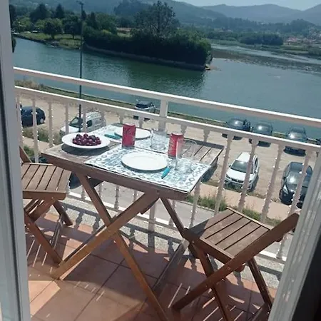 Apartman Ramallosa, Nigran, 2 Habitaciones, Terraza.