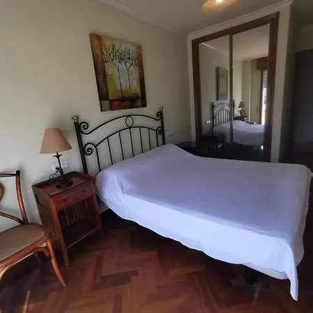 Ramallosa, Nigran, 2 Habitaciones, Terraza.